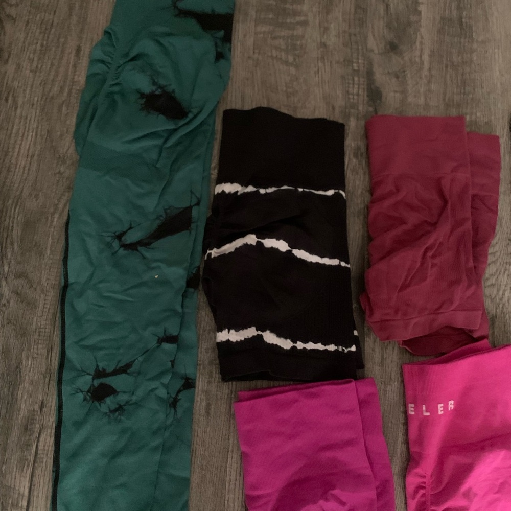 Women’s Workout Bundle Xs/Small - image 4